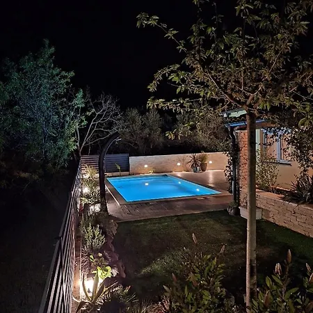 Villa House Amarilla With Private Pool *