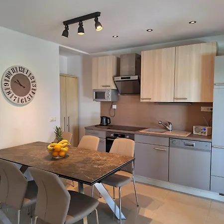 Villa House Amarilla With Private Pool