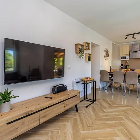 House Amarilla With Private Pool Villa *