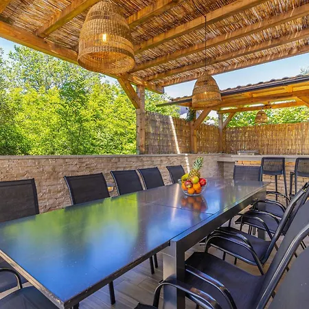 Villa House Amarilla With Private Pool