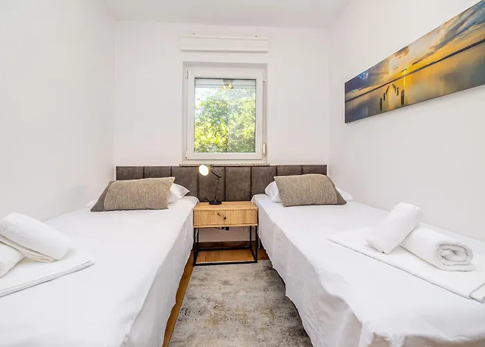 House Amarilla With Private Pool Villa Linardići