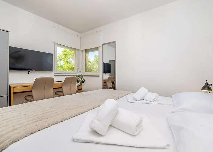 Villa House Amarilla With Private Pool
