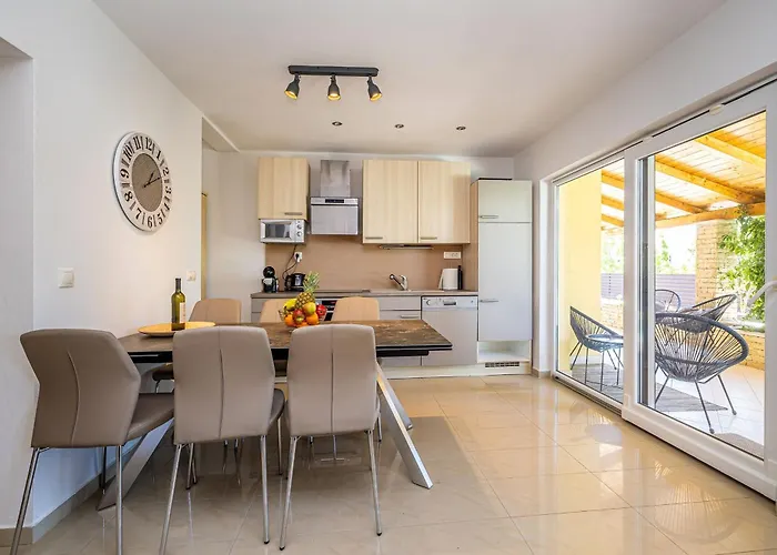 Villa House Amarilla With Private Pool *